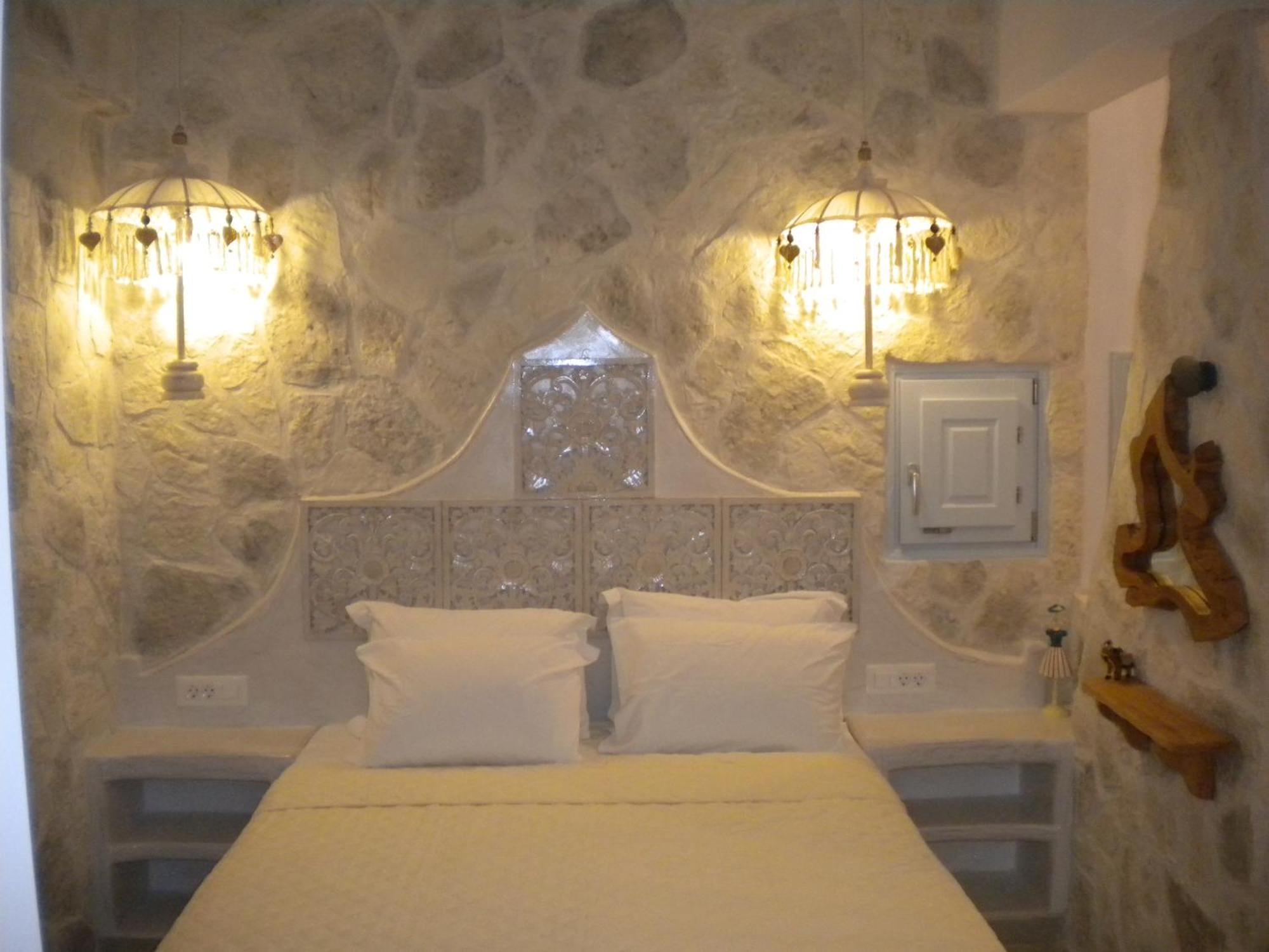 Starlight Luxury Seaside Villa & Suites Imerovigli  Ngoại thất bức ảnh