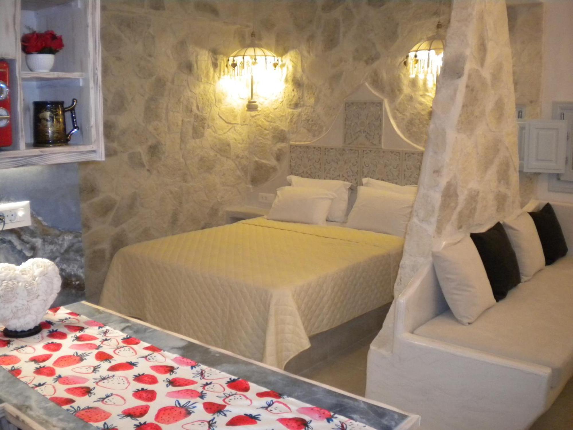 Starlight Luxury Seaside Villa & Suites Imerovigli  Ngoại thất bức ảnh